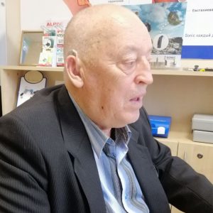 Який слуховий апарат кращий для слабкого слуху?